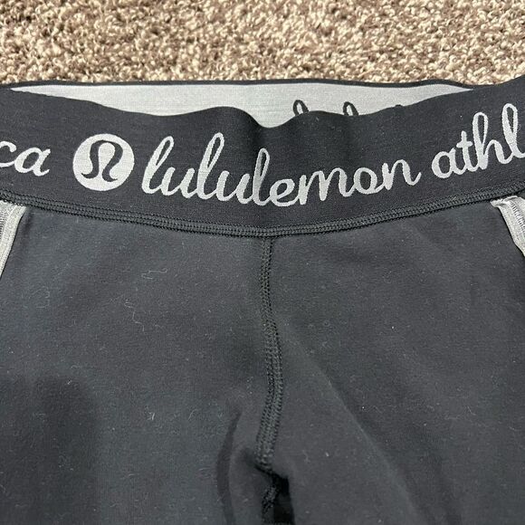 Lululemon Inner Essence Crop - Picture 2 of 4
